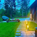 Joiste Beach Villa *