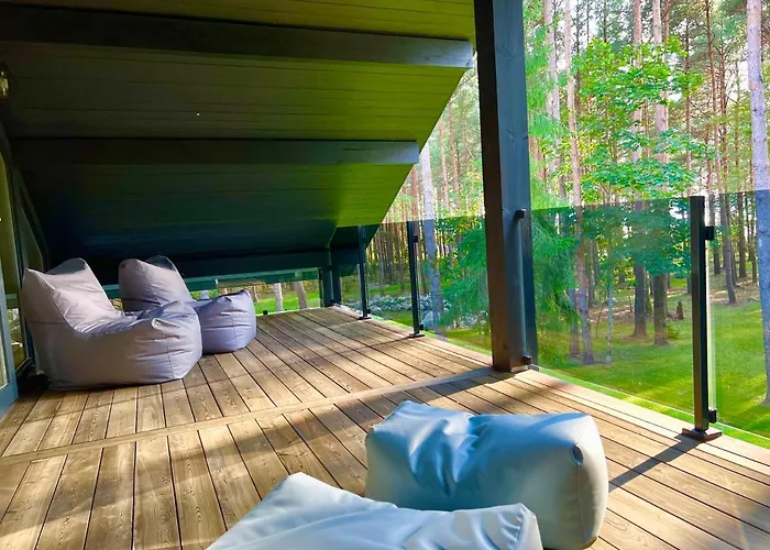 Joiste Beach Villa *