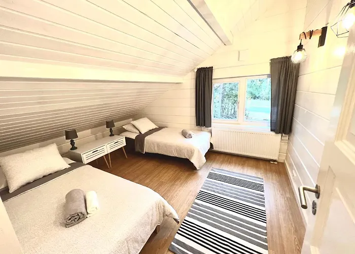 Willa Joiste Beach Villa *